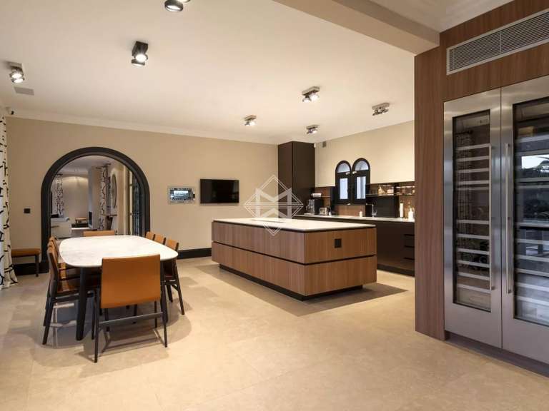 Maison Mougins - 5 chambres - 377m²