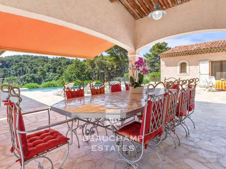 Maison Grasse - 4 chambres - 250m²