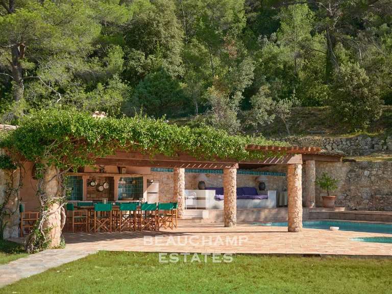 Maison Fayence - 8 chambres - 305m²