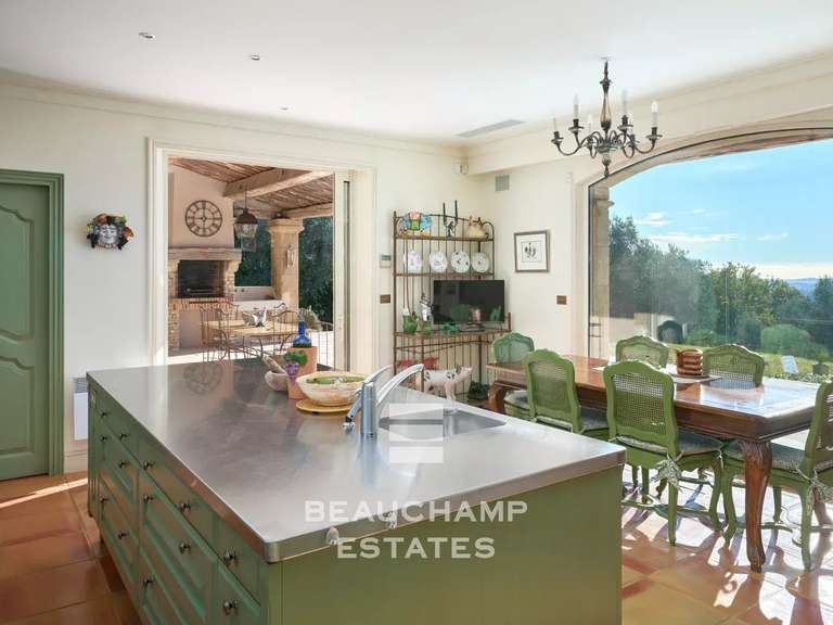 Maison Châteauneuf-Grasse - 5 chambres - 459m²