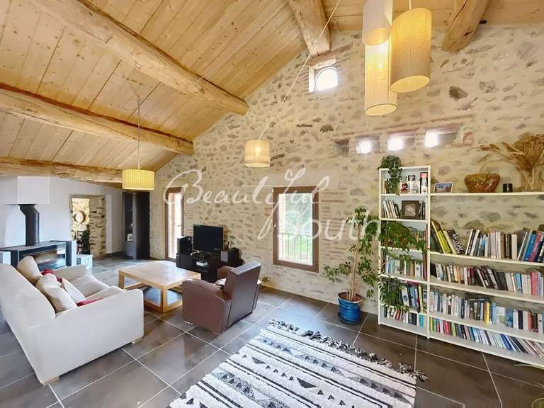 Maison Caixas - 5 chambres - 385m²
