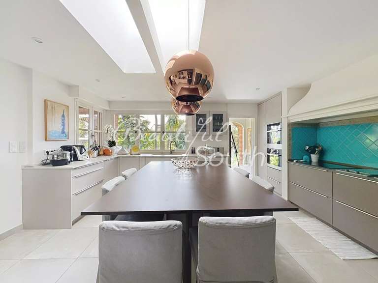 Maison Perpignan - 4 chambres - 240m²