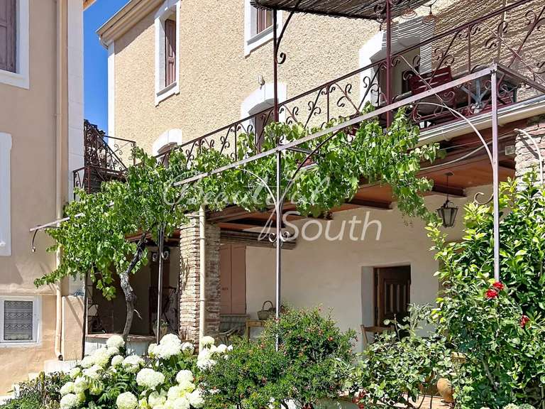 Maison Prades - 7 chambres - 329m²