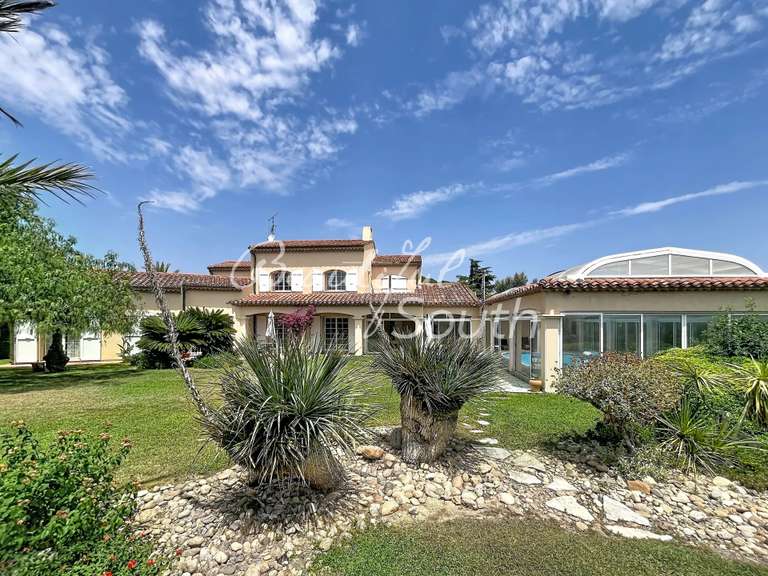 House Saint-Féliu-d'Avall - 5 bedrooms - 285m²