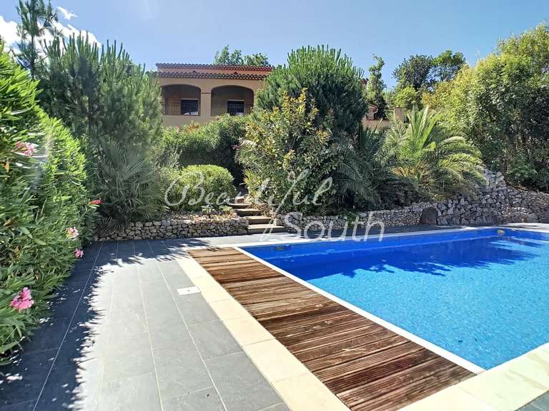 House Prades - 4 bedrooms - 248m²