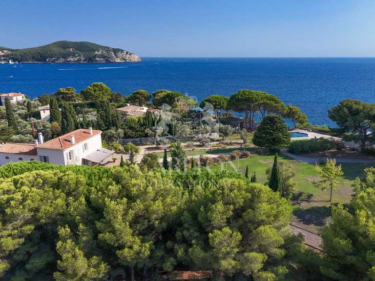 Maison Saint-Cyr-sur-Mer - 10 chambres - 400m²