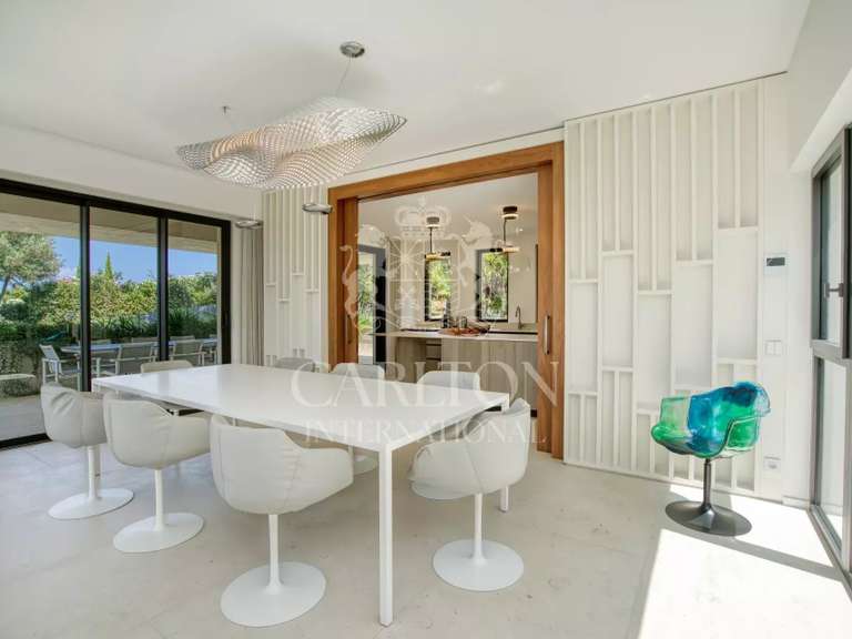 House Saint-Tropez - 6 bedrooms - 354m²