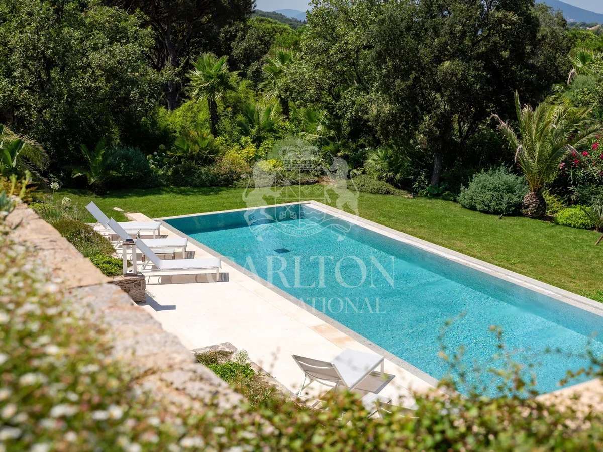 House Saint-Tropez