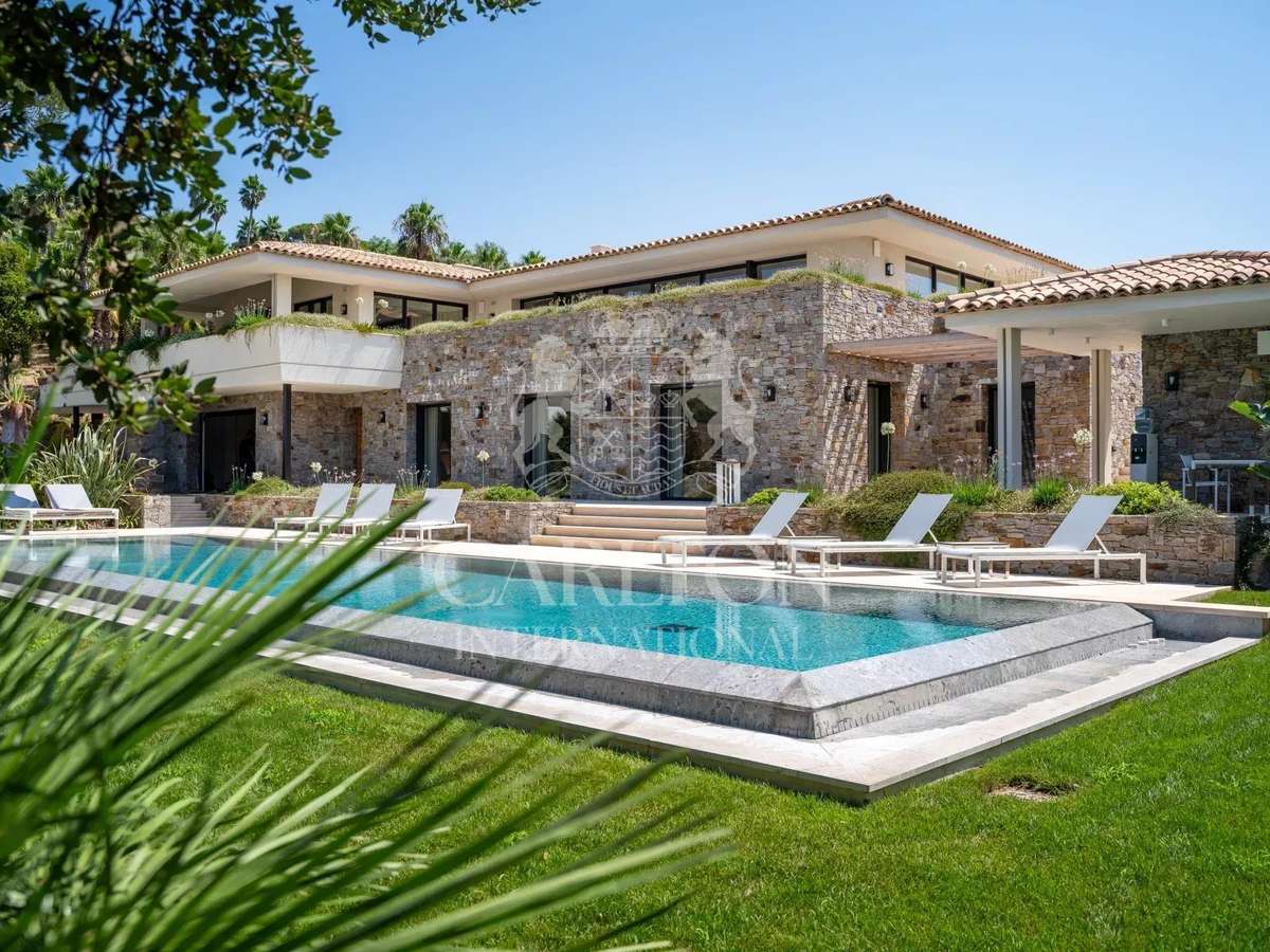House Saint-Tropez