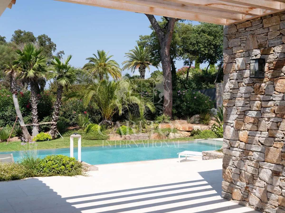 House Saint-Tropez