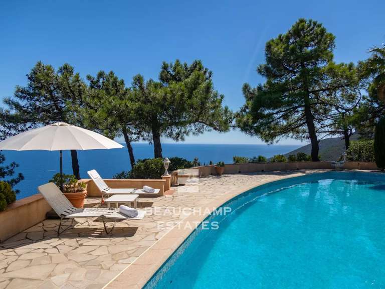 Maison Le trayas - 5 chambres - 234m²
