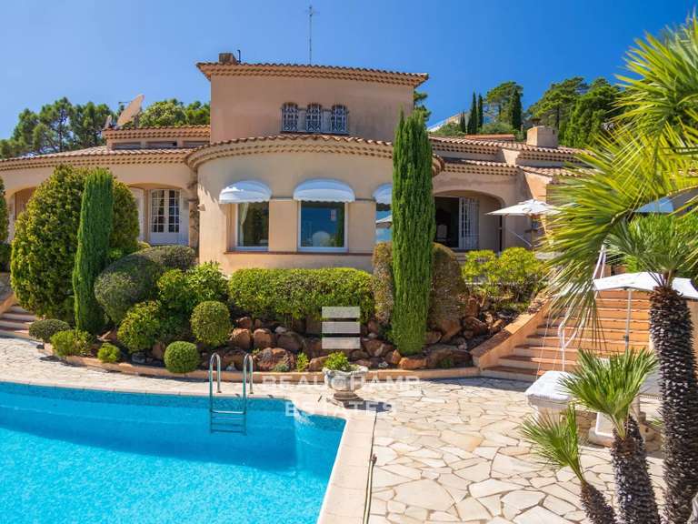 Maison Le trayas - 5 chambres - 234m²