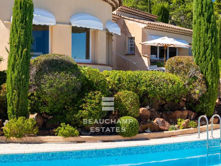 Maison Le trayas - 5 chambres - 234m²
