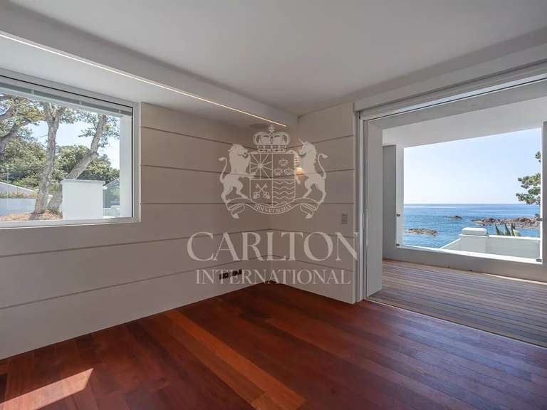 House with Sea view Saint-Raphaël - 5 bedrooms - 450m²