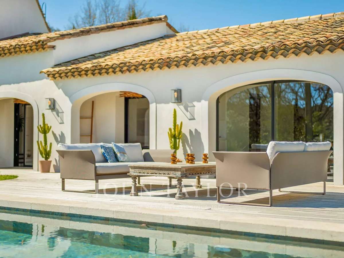 Maison Valbonne
