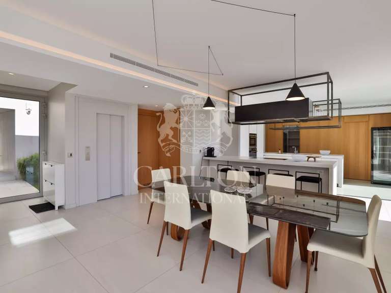 Maison Villefranche-sur-Mer - 6 chambres - 359m²