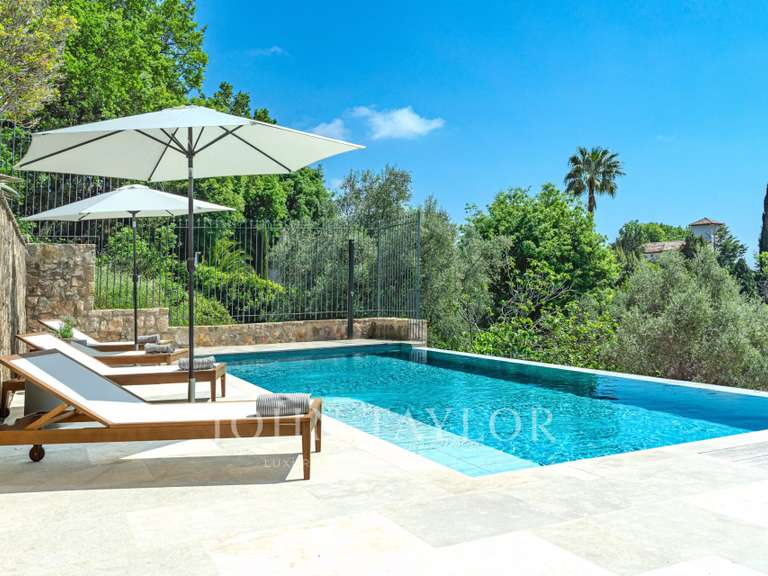 Maison Châteauneuf-Grasse - 4 chambres - 287m²