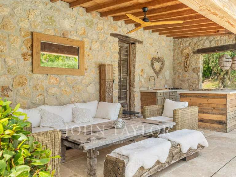 Maison Roquefort-les-Pins - 5 chambres - 220m²