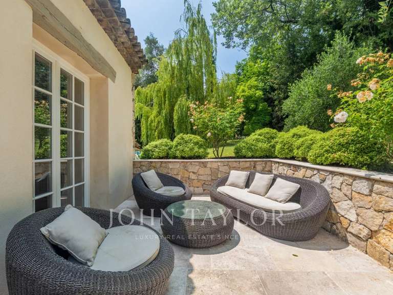 Maison Roquefort-les-Pins - 5 chambres - 220m²