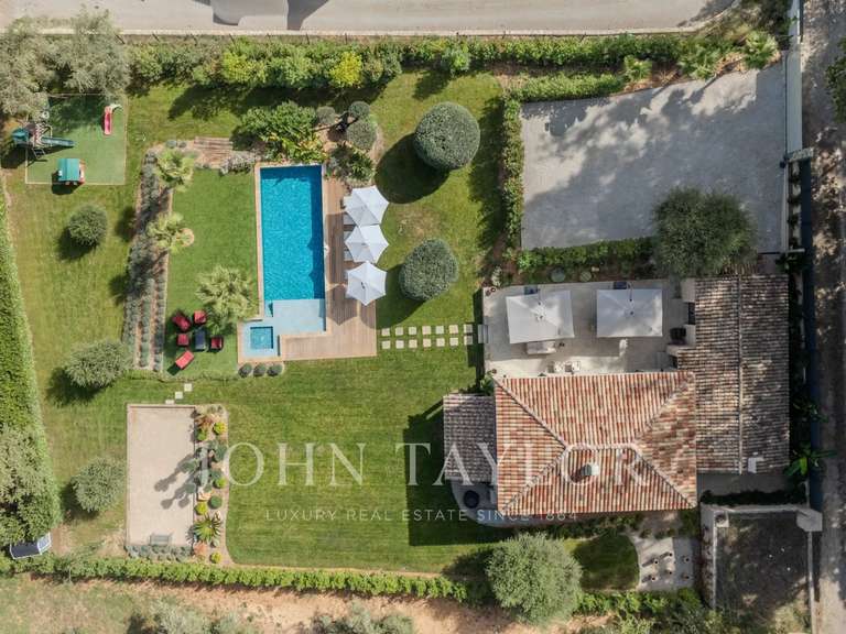 Maison Roquefort-les-Pins - 4 chambres - 173m²