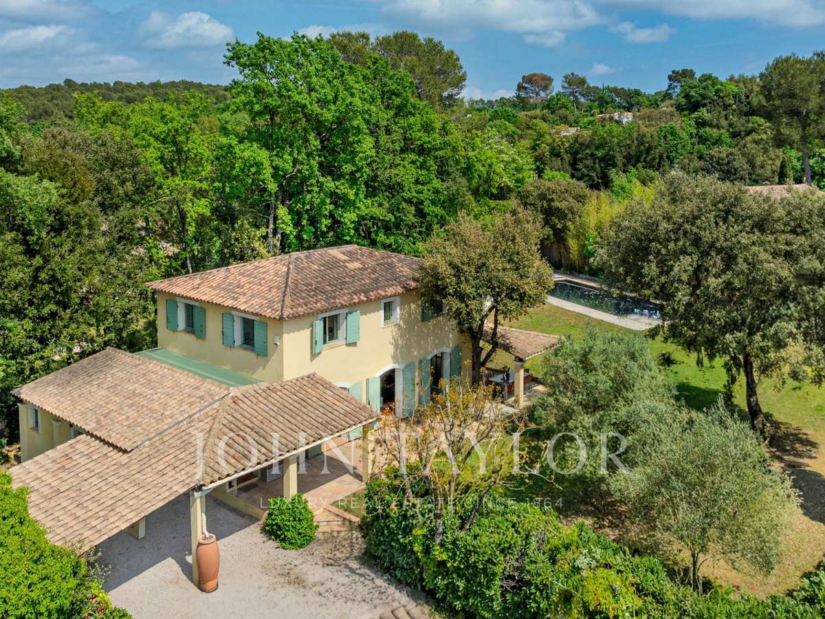 Maison Valbonne