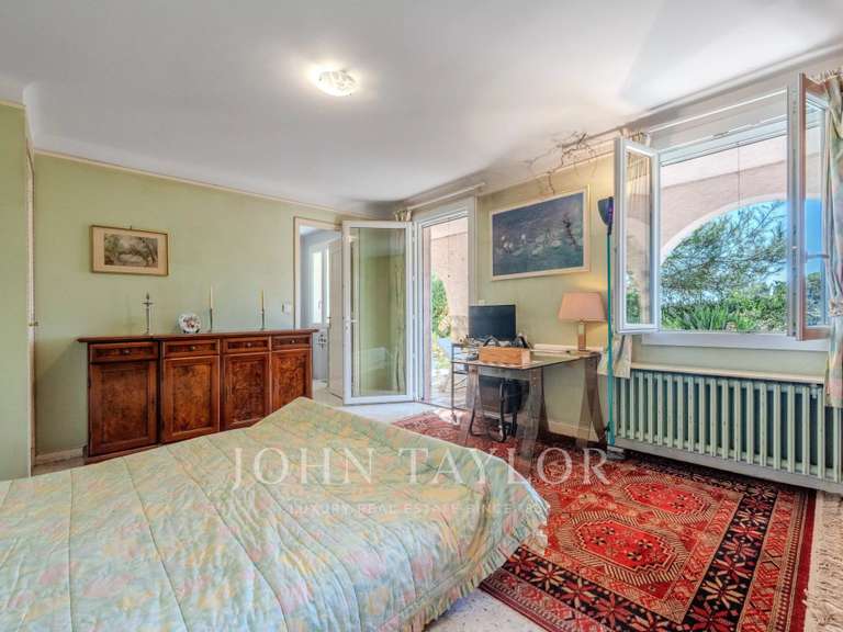 Maison Roquefort-les-Pins - 7 chambres - 289m²