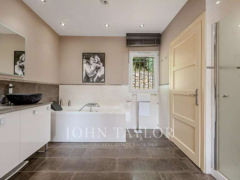 Maison Grasse - 6 chambres - 390m²