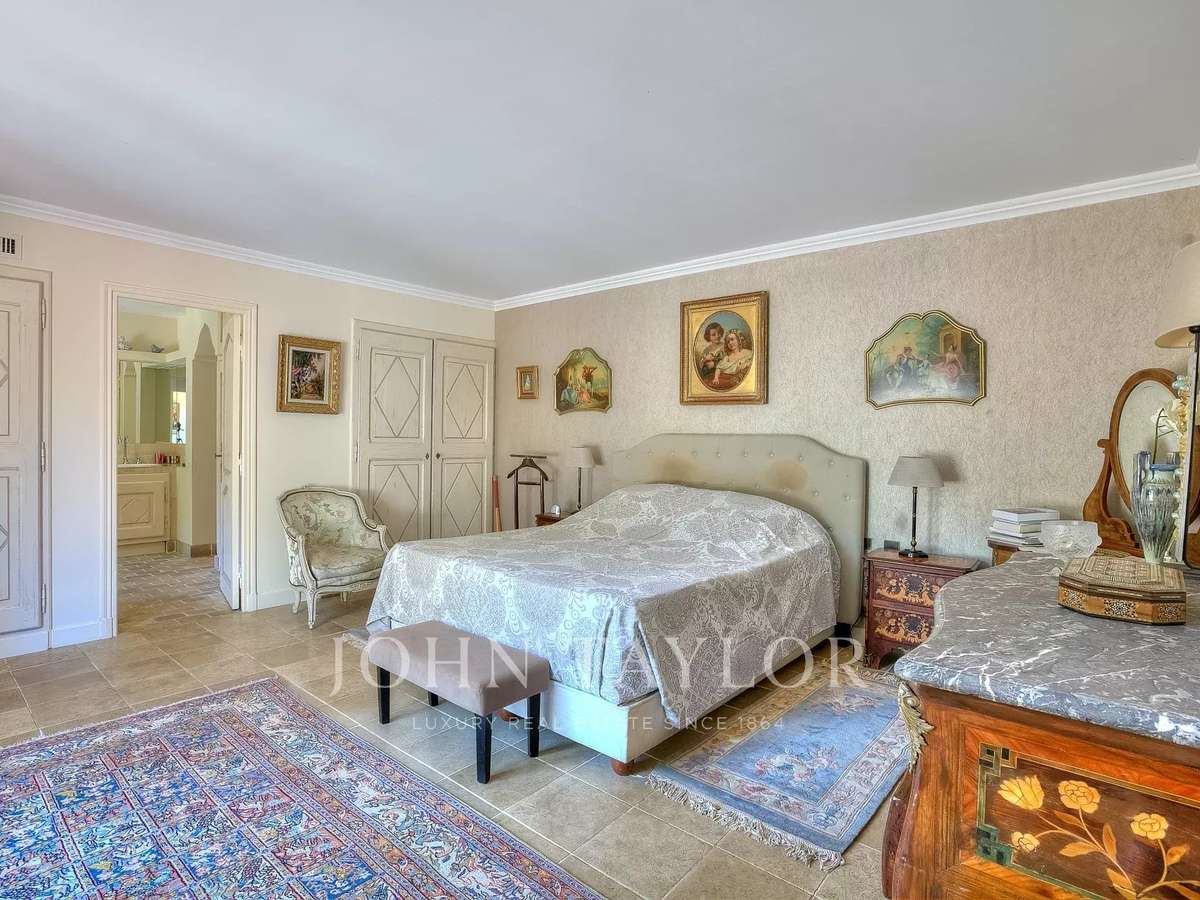 Maison Biot