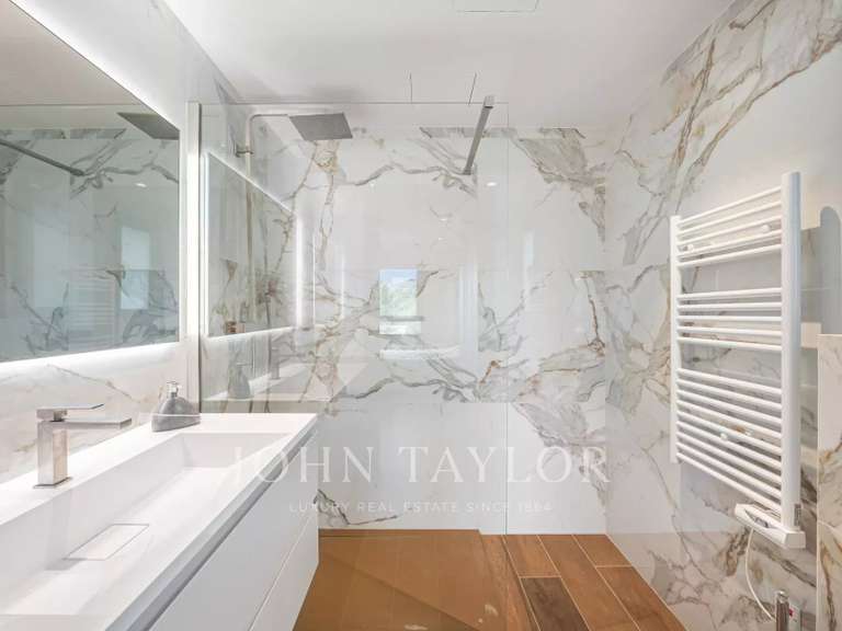 Maison Valbonne - 4 chambres - 220m²