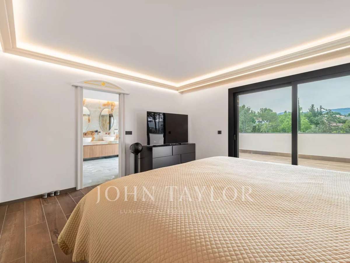 Maison Valbonne