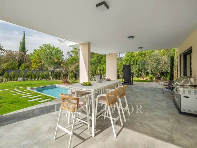 House Valbonne - 4 bedrooms - 220m²