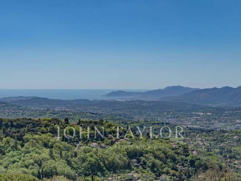 Maison Châteauneuf-Grasse - 5 chambres - 247m²
