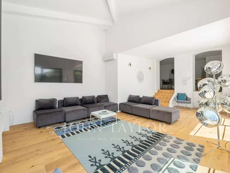 Maison Valbonne - 5 chambres - 221m²