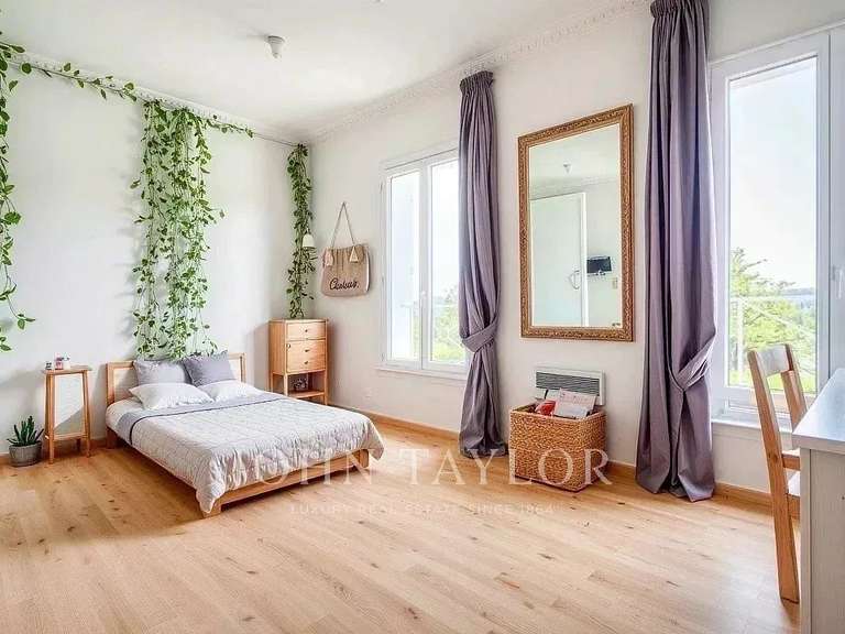 Maison Châteauneuf-Grasse - 4 chambres - 250m²
