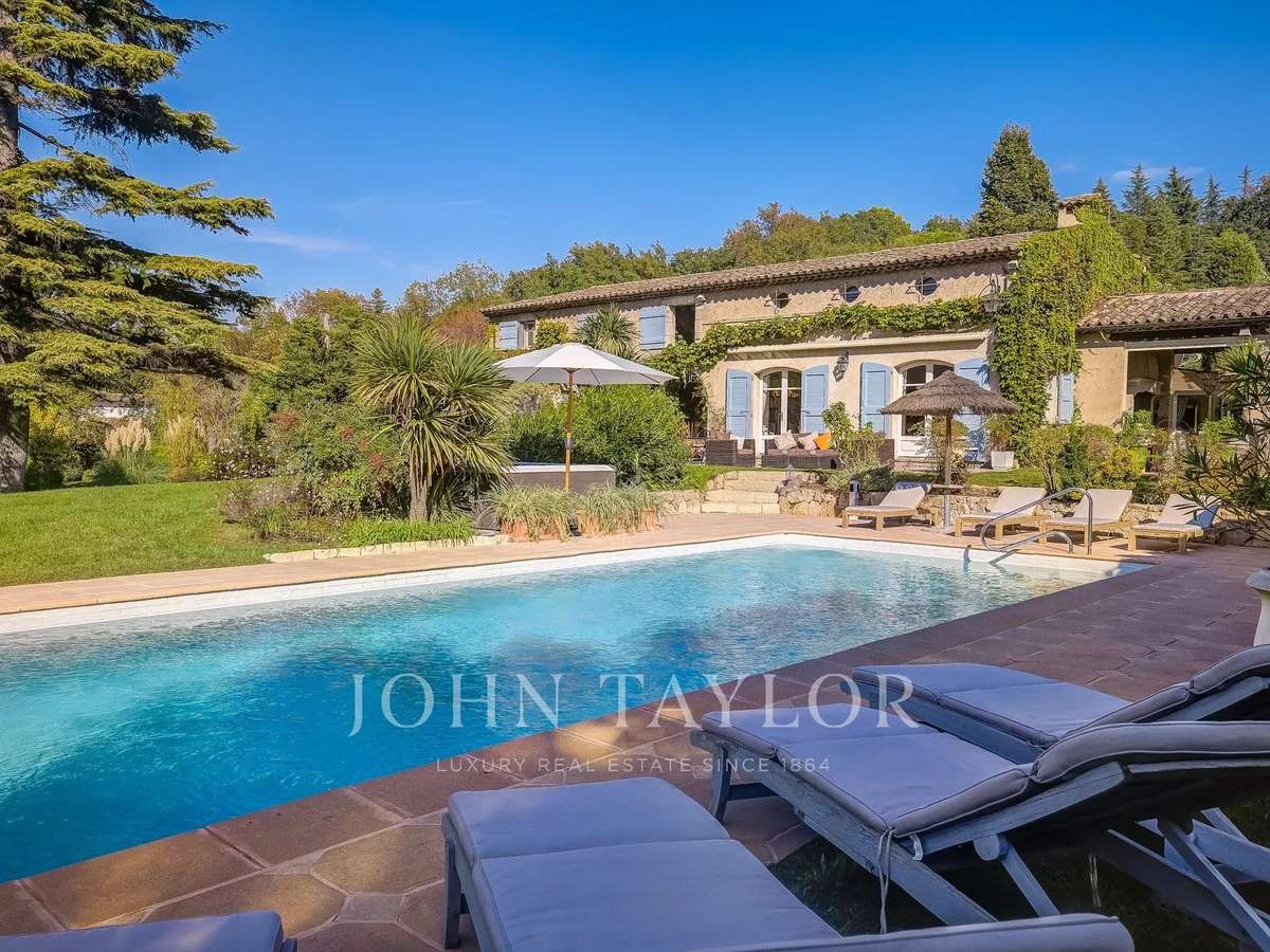 Maison Valbonne