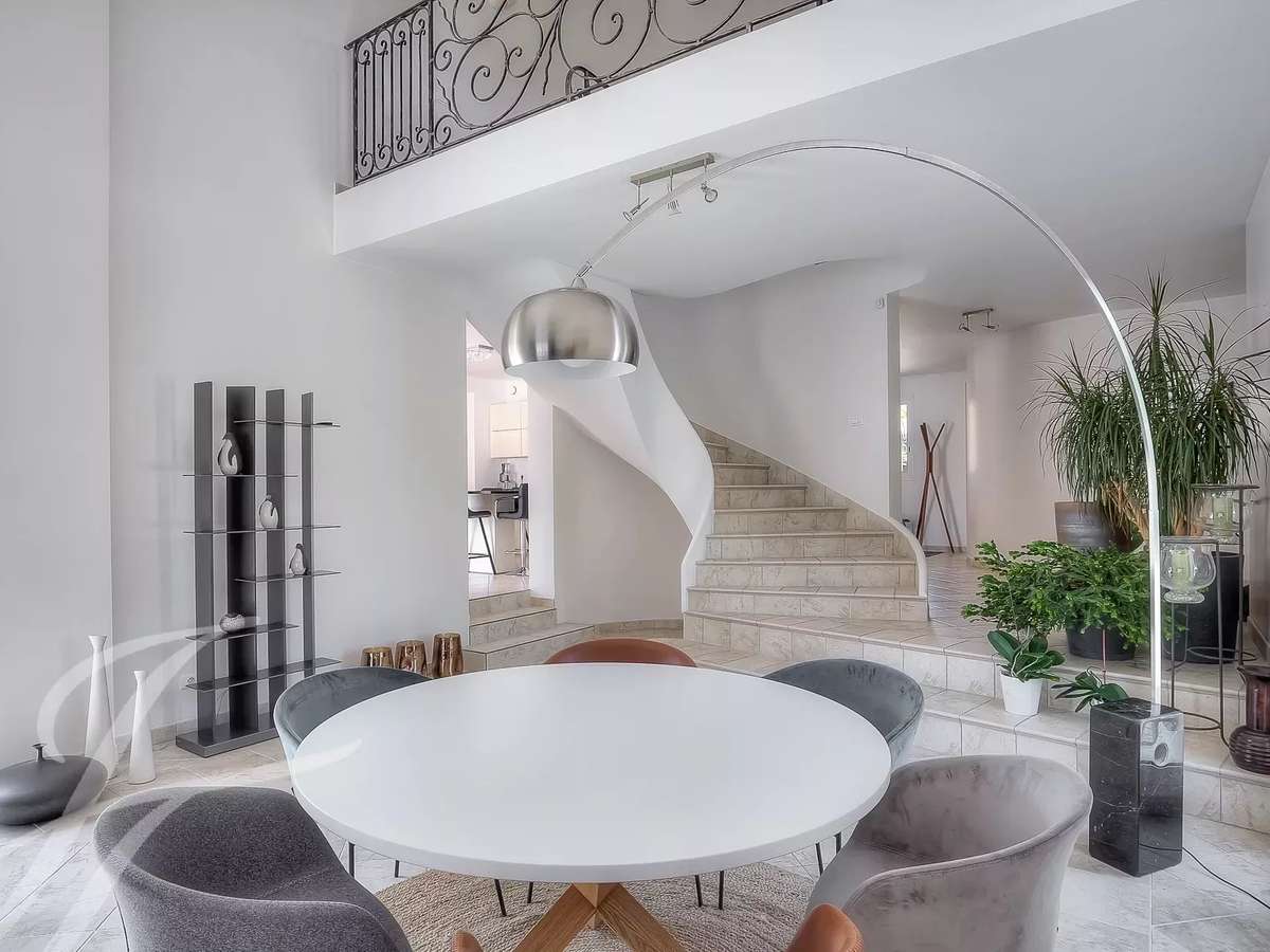 Maison Valbonne