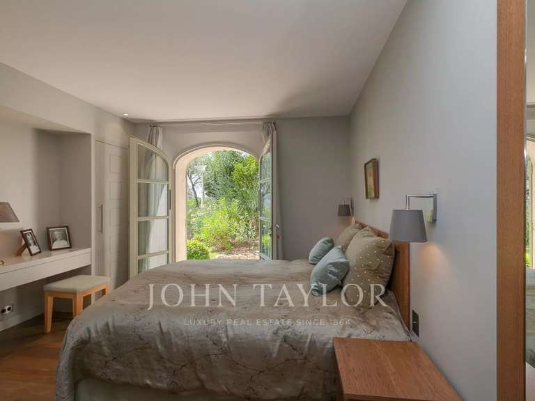 House Mouans-Sartoux - 4 bedrooms - 223m²