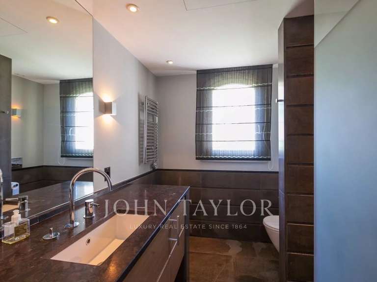 House Mouans-Sartoux - 4 bedrooms - 223m²