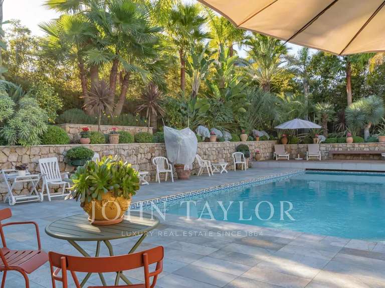 Maison Mougins - 4 chambres - 265m²