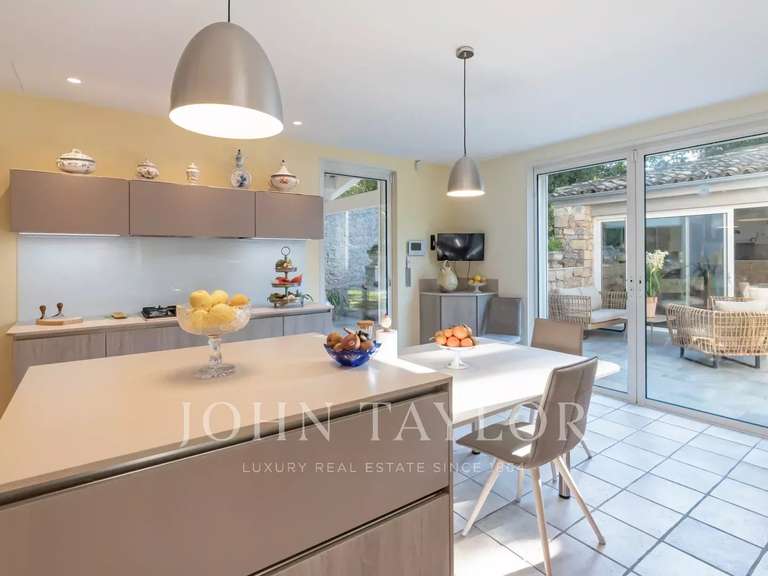 Maison Mougins - 4 chambres - 265m²