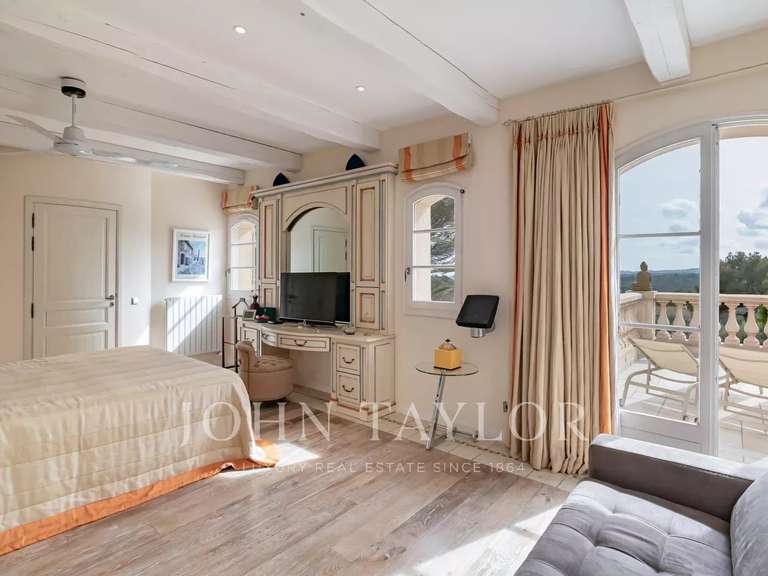 Maison Biot - 9 chambres - 556m²
