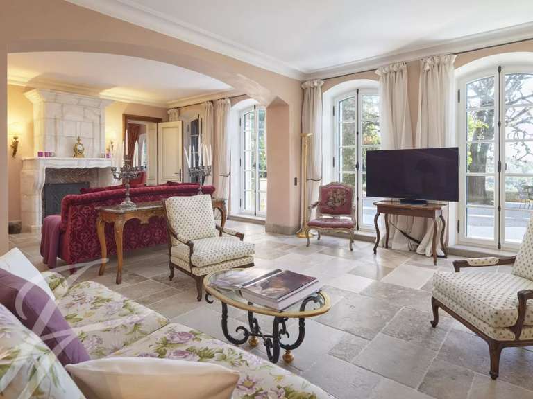 Maison Grasse - 10 chambres - 919m²