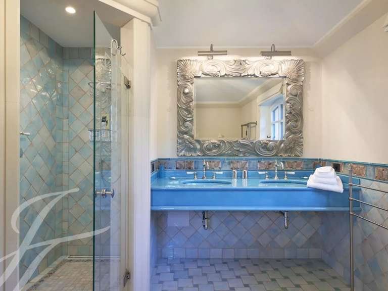 Maison Grasse - 10 chambres - 919m²