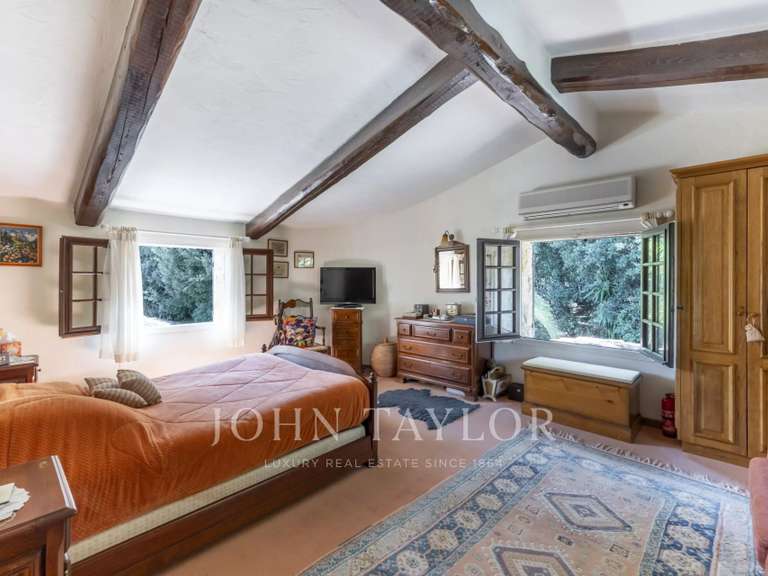 Maison Biot - 4 chambres - 300m²