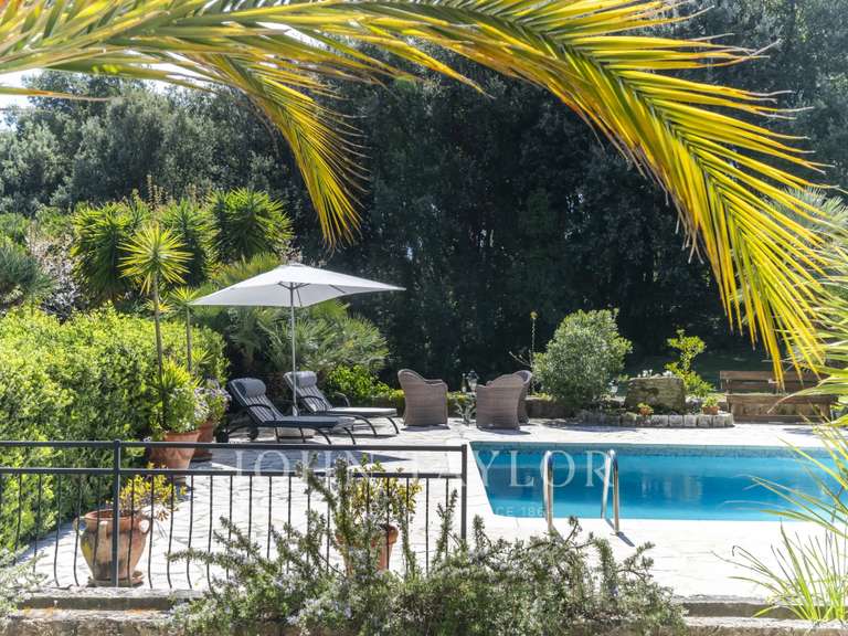 Maison Biot - 4 chambres - 300m²