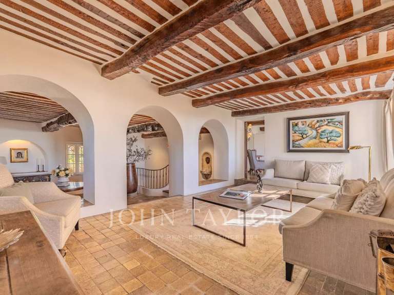 Maison Châteauneuf-Grasse - 6 chambres - 386m²