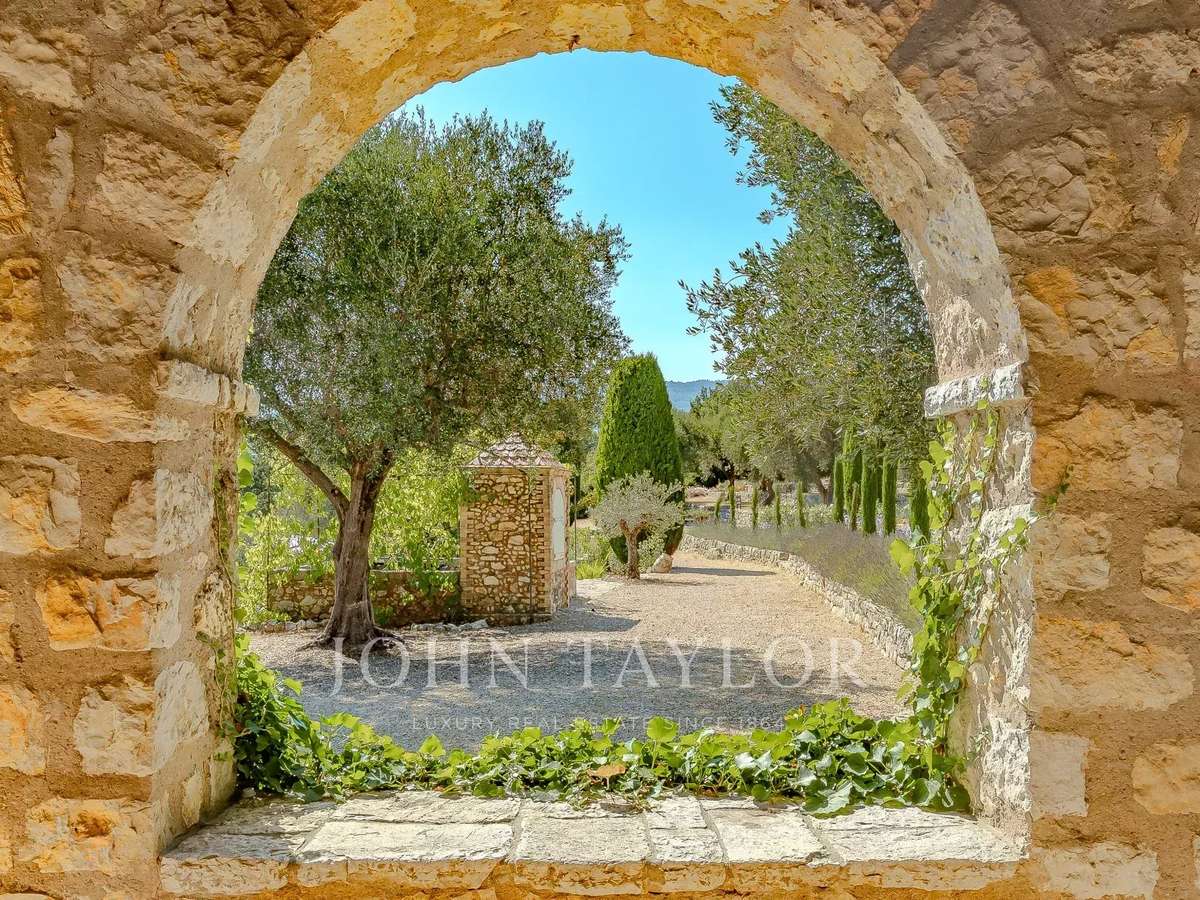 House Châteauneuf-Grasse