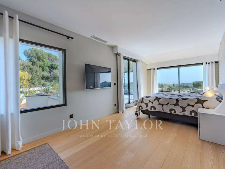 Maison Biot - 5 chambres - 364m²