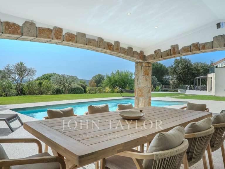 Maison Biot - 5 chambres - 364m²
