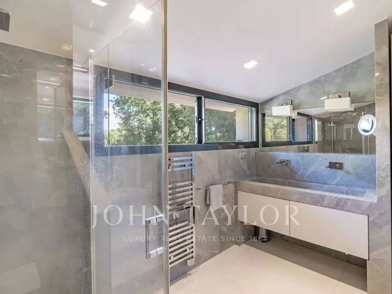 Maison Valbonne - 7 chambres - 544m²